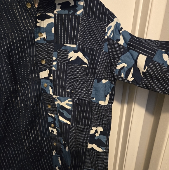 Medium Emotionally Unavailable button up - Picture 2 of 11
